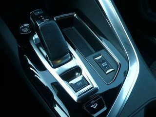 Peugeot 3008 Hybrid 300 e-EAT8 GT 5 Puertas
