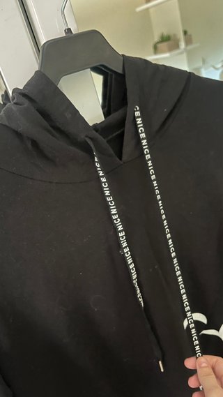 Vestido negro y blanco estilo sudadera talla única