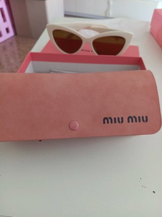 Gafas de sol blancas