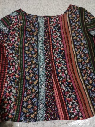 Blusa estampada manga larga