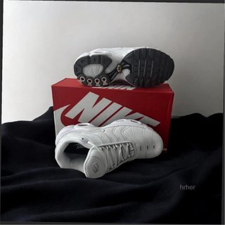 Nike Air Max Plus Talla 38 Blancas