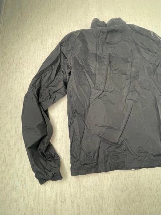 Cortavientos Nike Negro