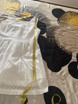 Vestido blanco bordado