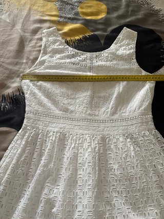 Vestido blanco bordado