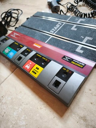 SCX Scalextric Digital System.Base Salida+2Mandos