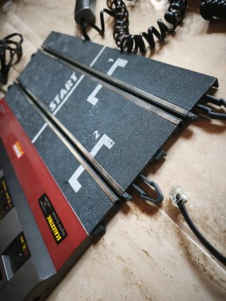 SCX Scalextric Digital System.Base Salida+2Mandos
