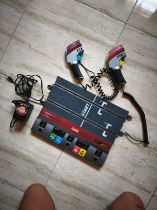 SCX Scalextric Digital System.Base Salida+2Mandos