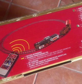 Tren de juguete con control remoto