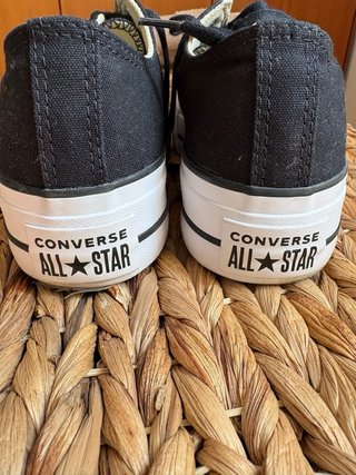 Converse All Star Talla 37 (4.5) Negro/Blanco