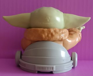 Figura Star Wars Bebé Yoda