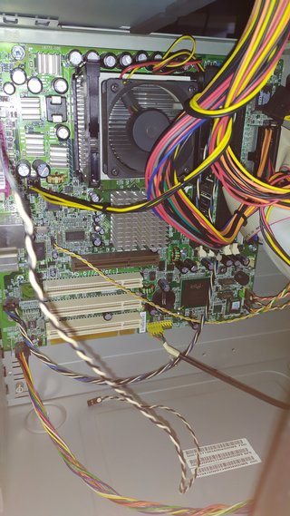 Acer Veriton 7600G Desktop PC