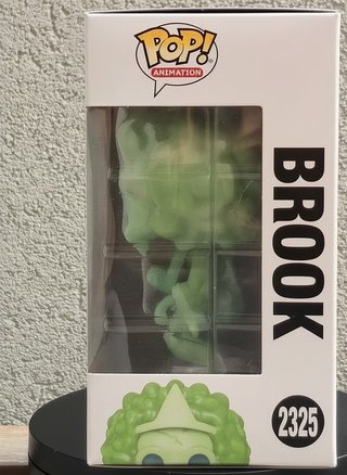 Funko Pop One Piece Brook 2325 Glow In The Dark