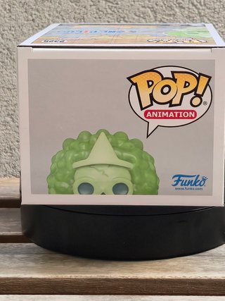 Funko Pop One Piece Brook 2325 Glow In The Dark