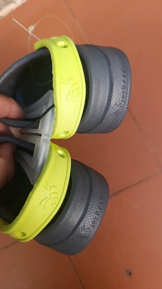 Crocs nuevo con etiqueta talla 20