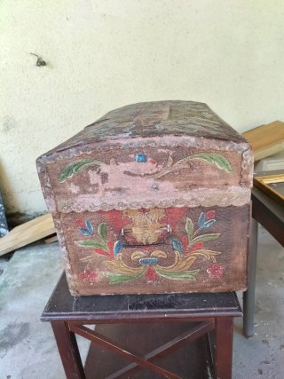 Baúl antiguo para restaurar