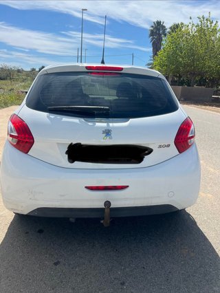 Peugeot 208 2013