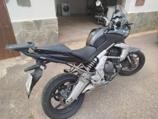 Kawasaki Versys 650 Negra/Plata