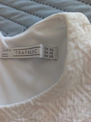 Vestido corto blanco Zara