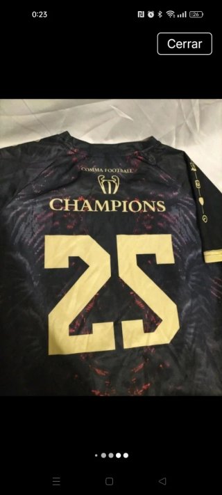 Camiseta Champions 25 Negra y Dorada