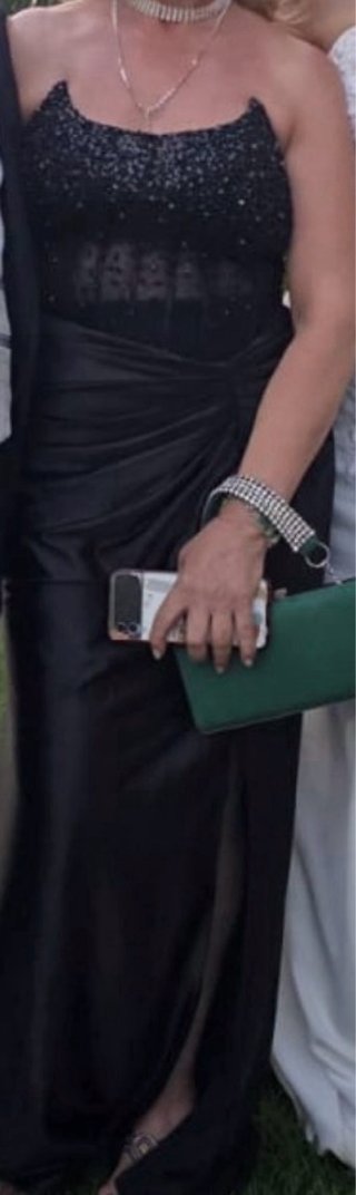 Vestido negro pedrería gitana