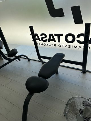 Lote Gimnasio: Banco, Barras y Saco