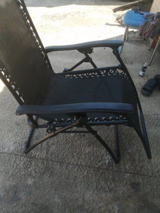 Silla reclinable de playa negra