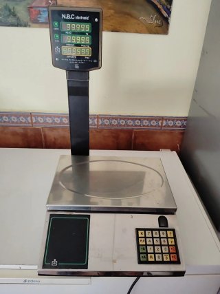 Báscula Electrónica N.B.C.