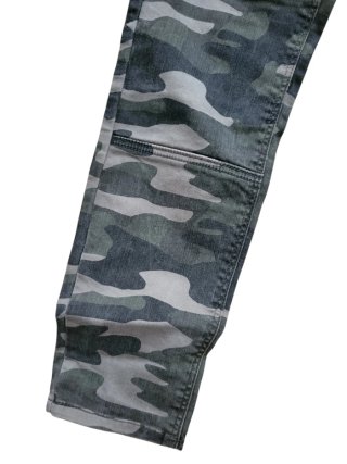 Pantalones vaqueros camuflados
