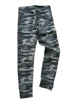 Pantalones vaqueros camuflados