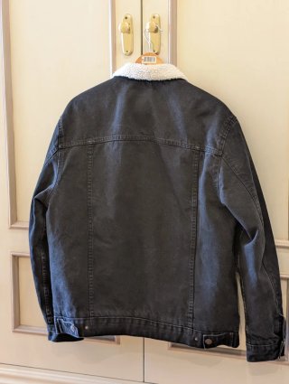 Cazadora vaquera Bershka forrada talla L