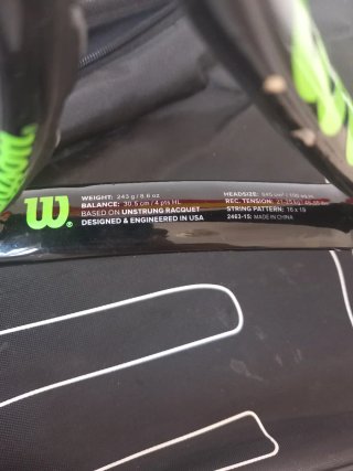 Raqueta Wilson Blade JR25 + Funda