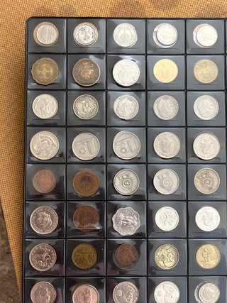 Colección 48 monedas pequeñas