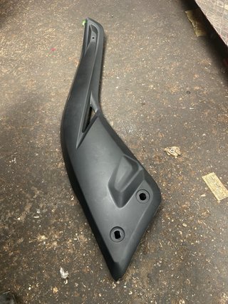 Tapa Central Derecha Yamaha X-MAX 125/250