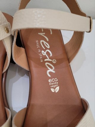 Sandalias Fresia Piel Beige Talla 41