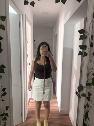 Falda blanca de verano