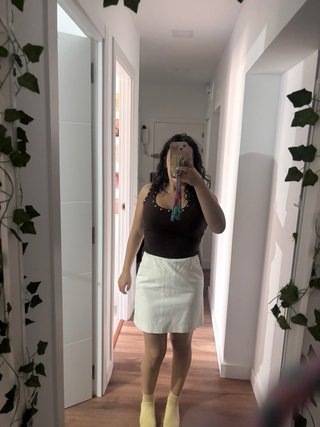 Falda blanca de verano