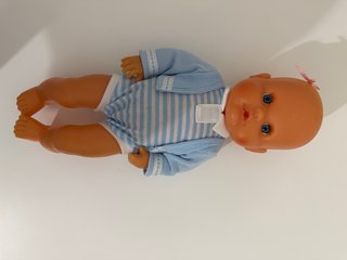 Muñeca Nenuco bebé con ropa azul