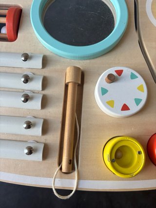 Mesa de actividades de madera para bebés