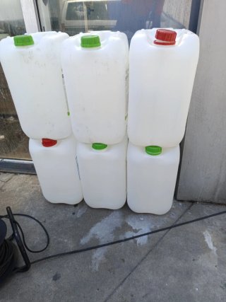 Garrafas 25L vacías 1€cada una