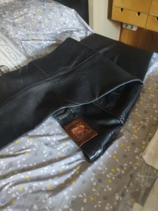 Pantalón de cuero Carlos negro