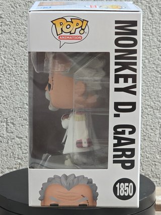 Funko Pop! One Piece Monkey D. Garp 1850 Exclusive