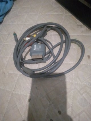 Xbox 360 Slim Negra + Accesorios