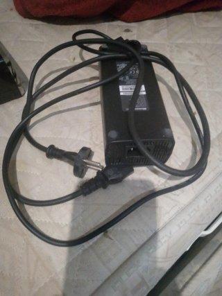 Xbox 360 Slim Negra + Accesorios