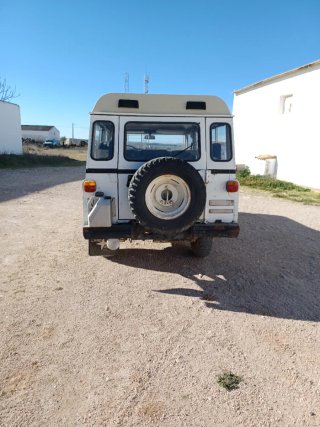 LAND ROVER SANTANA