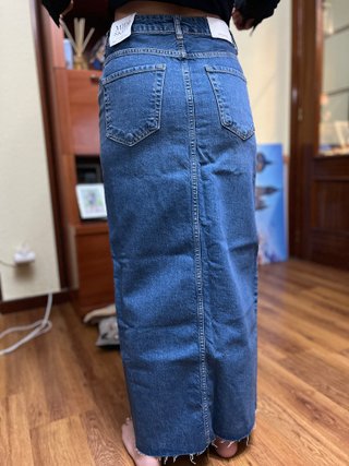 Falda vaquera midi Stradivarius con abertura