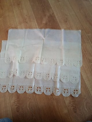 Tapete/tira de plástico con encaje