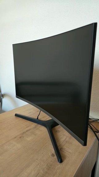 Monitor Samsung Essential S3 27 curvo