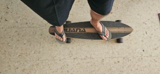 Longboard Skate con Diseño Azul y Madera