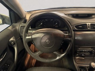 Renault Laguna EXPRESSION 2.0 16V