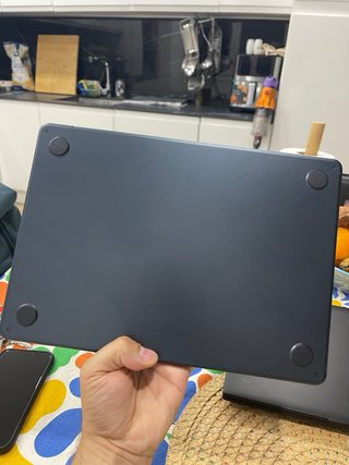 MacBook Air 13 M3 como nuevo en caja